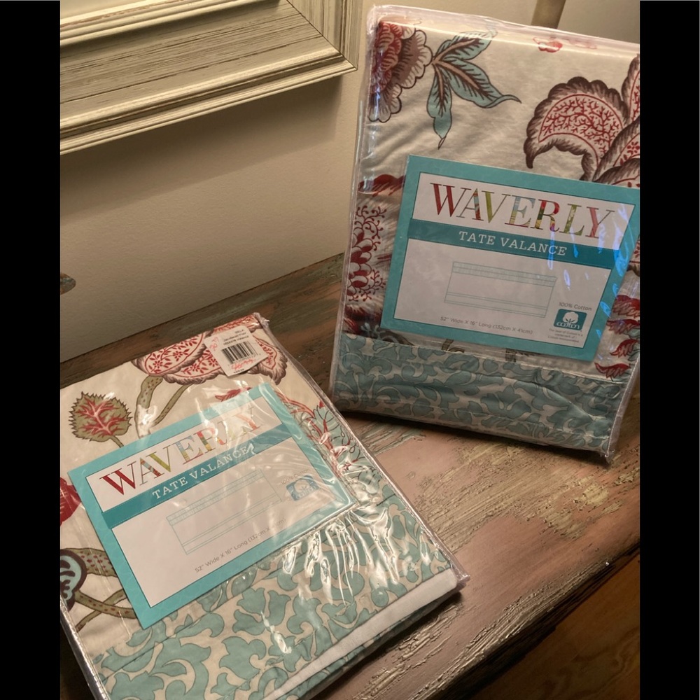 Window valance